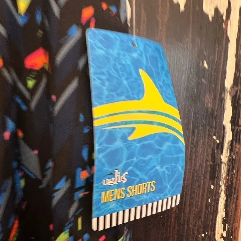 NWT Dolfin uglies men board shorts. Size Large.